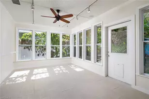 2424 Harbor Rd, Naples, FL 34104 - Photo 10