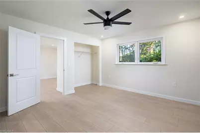 2424 Harbor Rd, Naples, FL 34104 - Photo 12