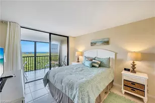 17 Bluebill Ave, Naples, FL 34108 - Photo 10