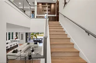 380 Tradewinds Ave, Naples, FL 34108 - Photo 12