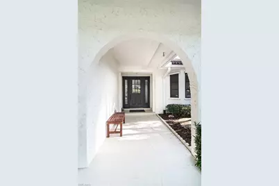 560 Bald Eagle Dr #22, Naples, FL 34105 - Photo 4