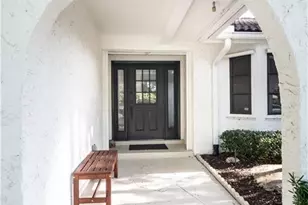 560 Bald Eagle Dr, Naples, FL 34105 - Photo 4