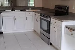 8211 Ibis Cove Cir, Naples, FL 34119 - Photo 8