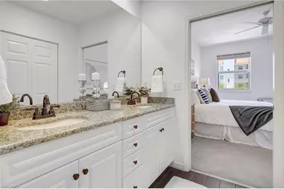 470 Launch Cir #V-405, Naples, FL 34108 - Photo 20