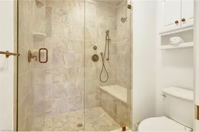 470 Launch Cir #V-405, Naples, FL 34108 - Photo 18