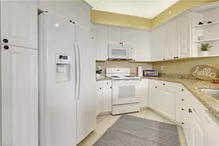 470 Launch Cir, Naples, FL 34108 - Photo 4