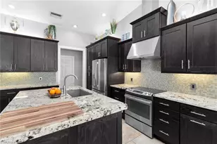 681 15th St SW, Naples, FL 34117 - Photo 14