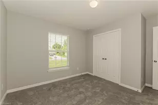 2916 42nd St SW, Lehigh Acres, FL 33976 - Photo 10