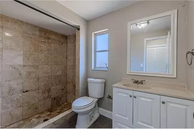 928 SE 35th St, Cape Coral, FL 33904 - Photo 16