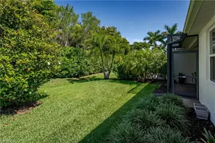 14939 Edgewater Cir, Naples, FL 34114 - Photo 8