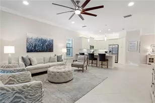13435 Silktail Dr, Naples, FL 34109 - Photo 6