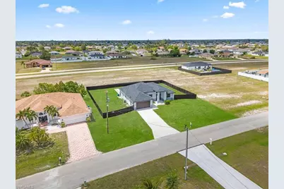 1925 NW 15th Ter, Cape Coral, FL 33993 - Photo 8