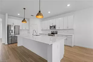 1779 Hagen Ct, Naples, FL 34120 - Photo 12