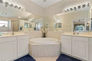 7867 Berkshire Pines Dr, Naples, FL 34104 - Photo 12