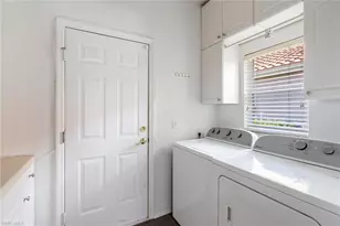 360 Pindo Palm Dr, Naples, FL 34104 - Photo 16