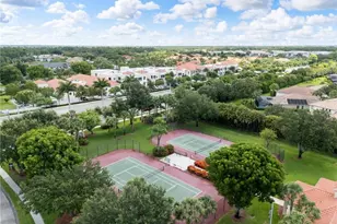 360 Pindo Palm Dr, Naples, FL 34104 - Photo 22