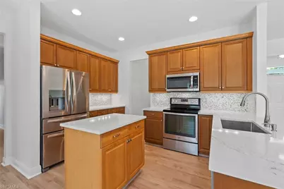 15555 Caloosa Creek Cir, Fort Myers, FL 33908 - Photo 12
