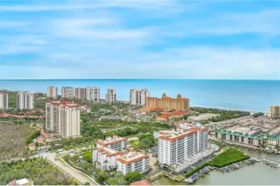 470 Launch Cir #403, Naples, FL 34108 - Photo 1