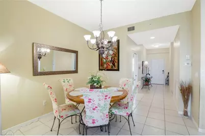 460 Launch Cir #403, Naples, FL 34108 - Photo 6