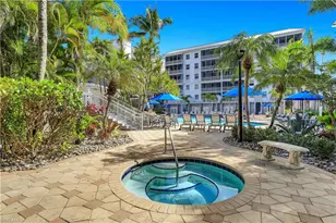 470 Launch Cir, Naples, FL 34108 - Photo 28