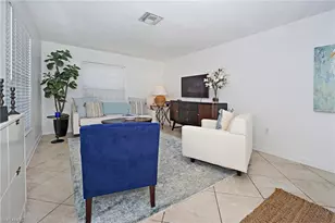768 96th Ave N, Naples, FL 34108 - Photo 4