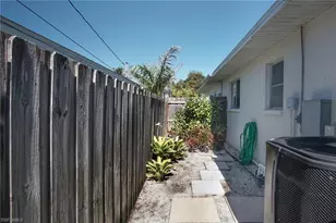 768 96th Ave N, Naples, FL 34108 - Photo 34