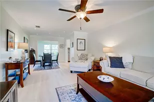 1078 Forest Lakes Dr, Naples, FL 34105 - Photo 10
