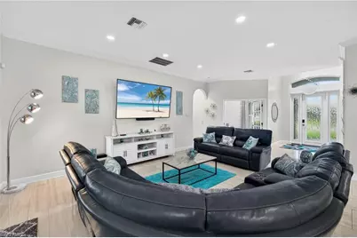 133 SE 29th Ter, Cape Coral, FL 33904 - Photo 6