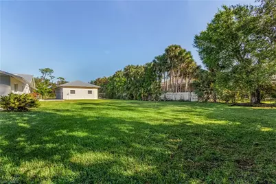 2950 Coach House Ln, Naples, FL 34105 - Photo 32