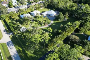2950 Coach House Ln, Naples, FL 34105 - Photo 50