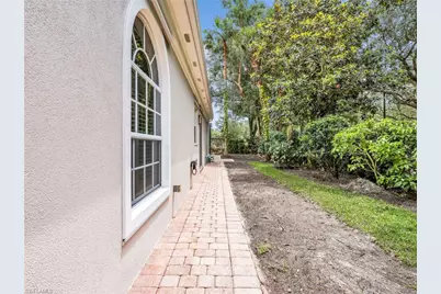 5902 Bermuda Ln, Naples, FL 34119 - Photo 40