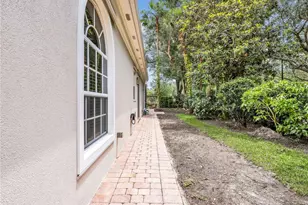 5902 Bermuda Ln, Naples, FL 34119 - Photo 40