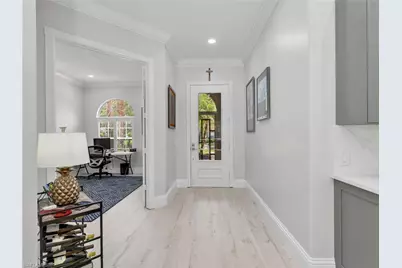 5902 Bermuda Ln, Naples, FL 34119 - Photo 6