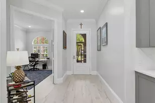 5902 Bermuda Ln, Naples, FL 34119 - Photo 6