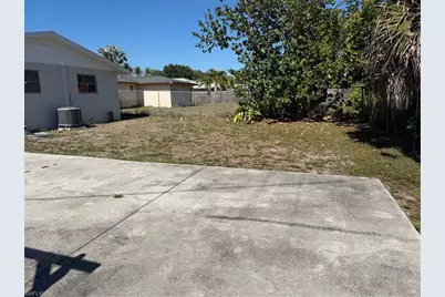 40 1st St, Bonita Springs, FL 34134 - Photo 22