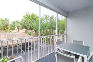 519 Roma Ct, Naples, FL 34110 - Photo 42