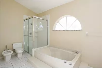 1040 Moon Lake Dr, Naples, FL 34104 - Photo 20