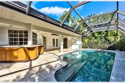 1040 Moon Lake Dr, Naples, FL 34104 - Photo 24