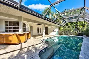 1040 Moon Lake Dr, Naples, FL 34104 - Photo 24