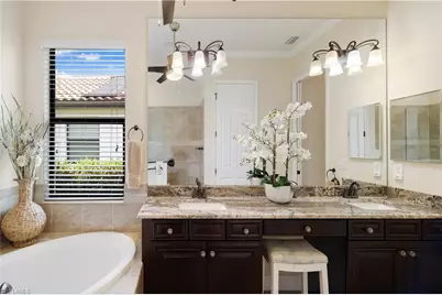 28657 Newtown Ct, Bonita Springs, FL 34135 - Photo 24