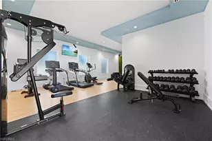 201 8th St S, Naples, FL 34102 - Photo 36