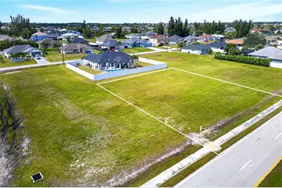 2806 Tropicana Pkwy W, Cape Coral, FL 33993 - Photo 4