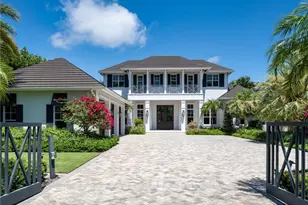 3525 Fort Charles Dr, Naples, FL 34102 - Photo 26