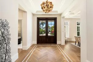 3525 Fort Charles Dr, Naples, FL 34102 - Photo 2