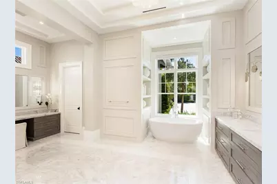 3525 Fort Charles Dr, Naples, FL 34102 - Photo 10