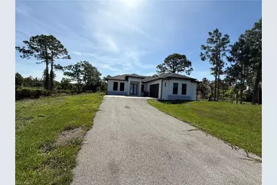 4768 40th St NE, Naples, FL 34120 - Photo 2