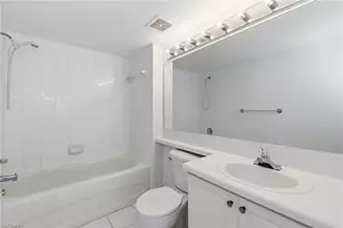 1260 Wildwood Lakes Blvd, Naples, FL 34104 - Photo 20