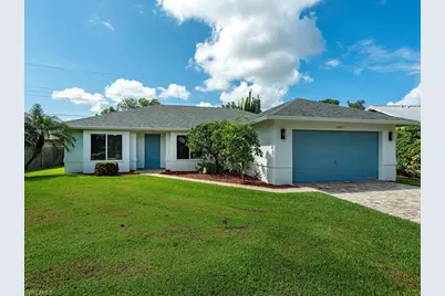 1082 Capri Dr, Naples, FL 34103 - Photo 1