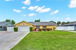 4587 25th Ct SW, Naples, FL 34116 - Photo 2