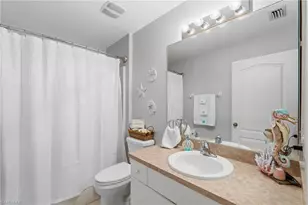 21 Tropicana Pkwy E, Cape Coral, FL 33909 - Photo 16